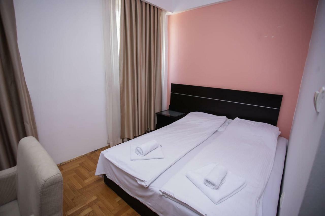 Hotel Beograd - Yu Lukavica Exteriör bild