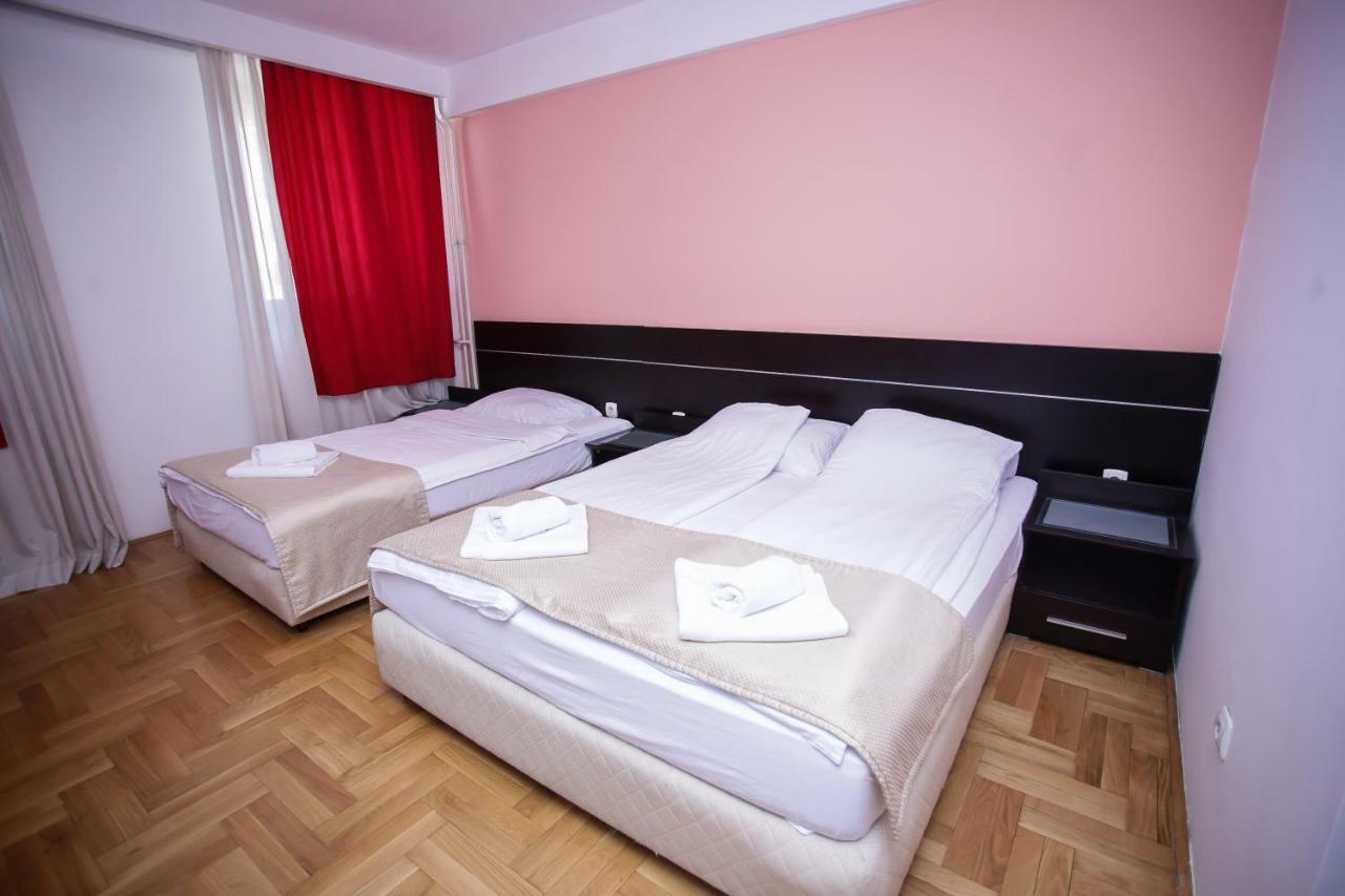 Hotel Beograd - Yu Lukavica Exteriör bild