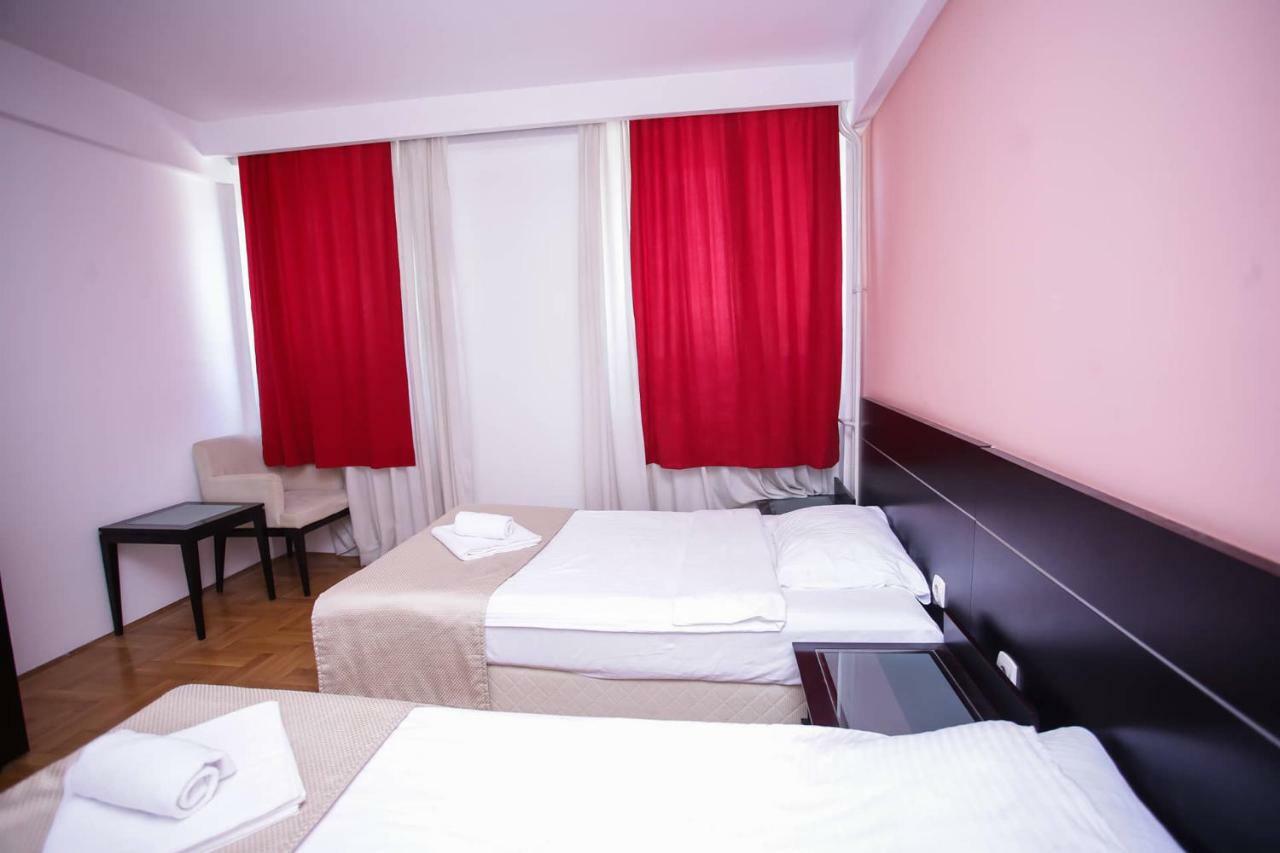 Hotel Beograd - Yu Lukavica Exteriör bild