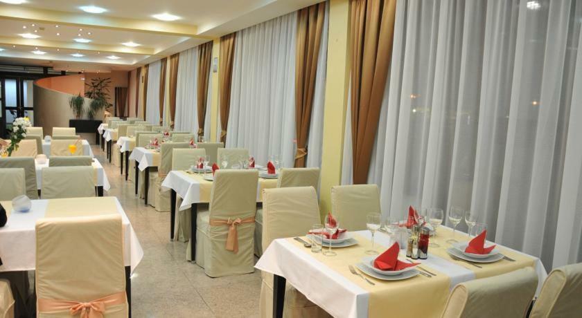 Hotel Beograd - Yu Lukavica Exteriör bild
